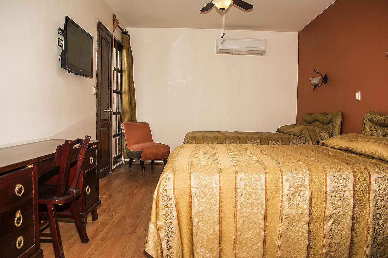 Hotel Roma Durango Quarto foto